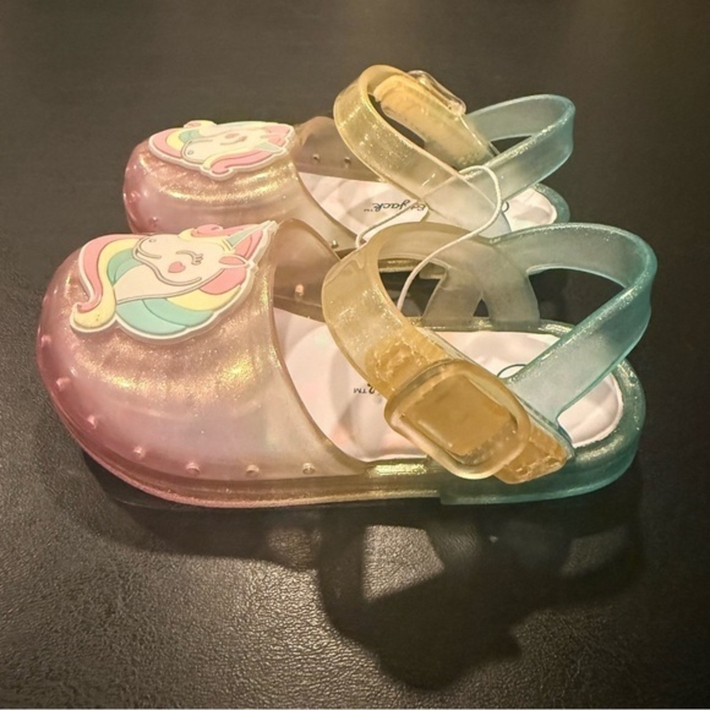 NWOT Cat & Jack toddler size 5 unicorn jelly sandals